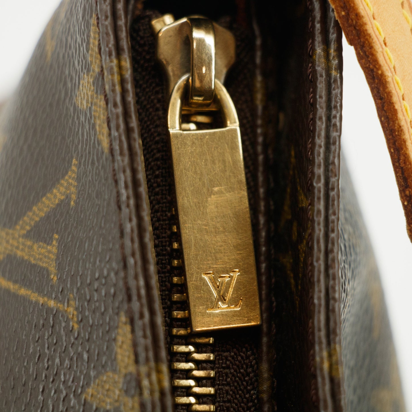 Louis Vuitton Monogram Canvas Brown Trotter Shoulder Bag #3643