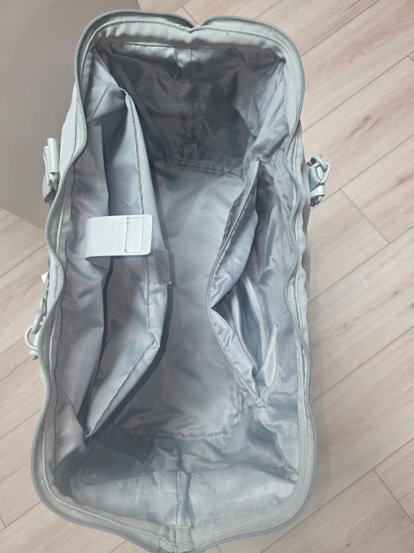 BÉIS Slate Weekender & Carry-On Roller Set Luggage (P/U Only)