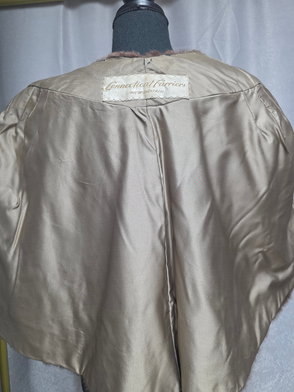 Vintage Brown Fur Capelet - Size M/L