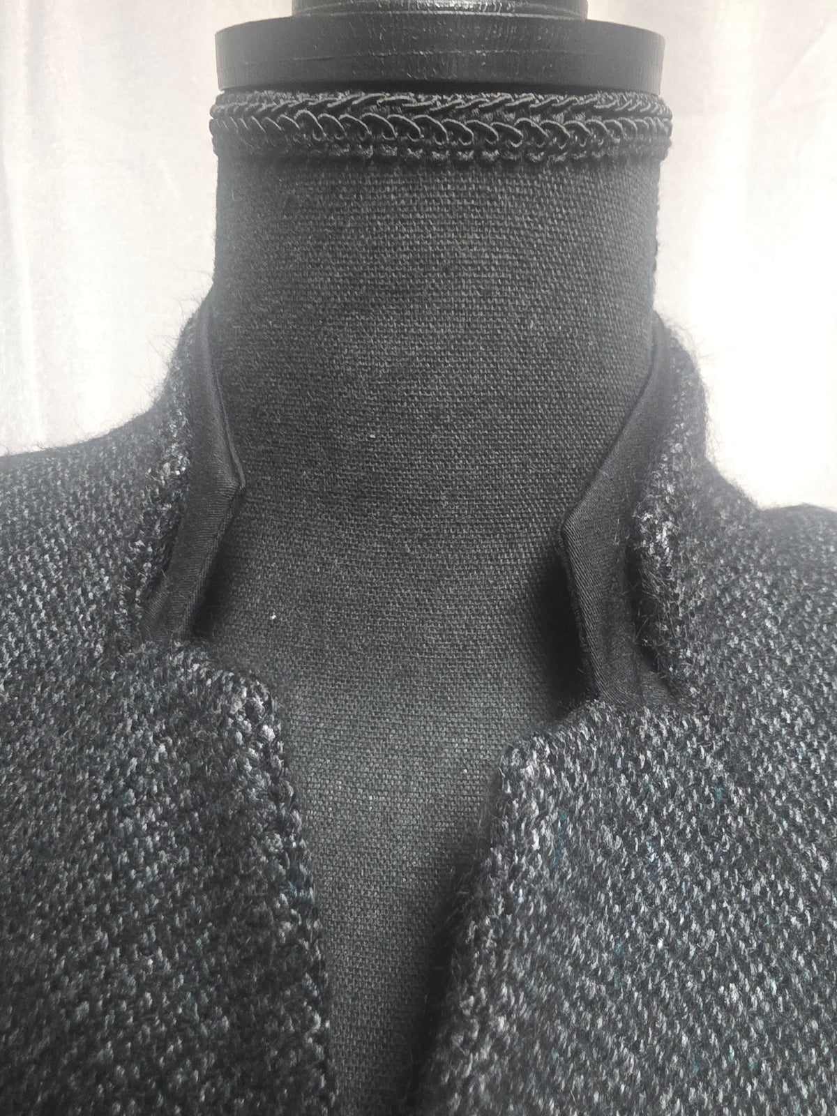 Charcoal Tweed Blazer – Size 4