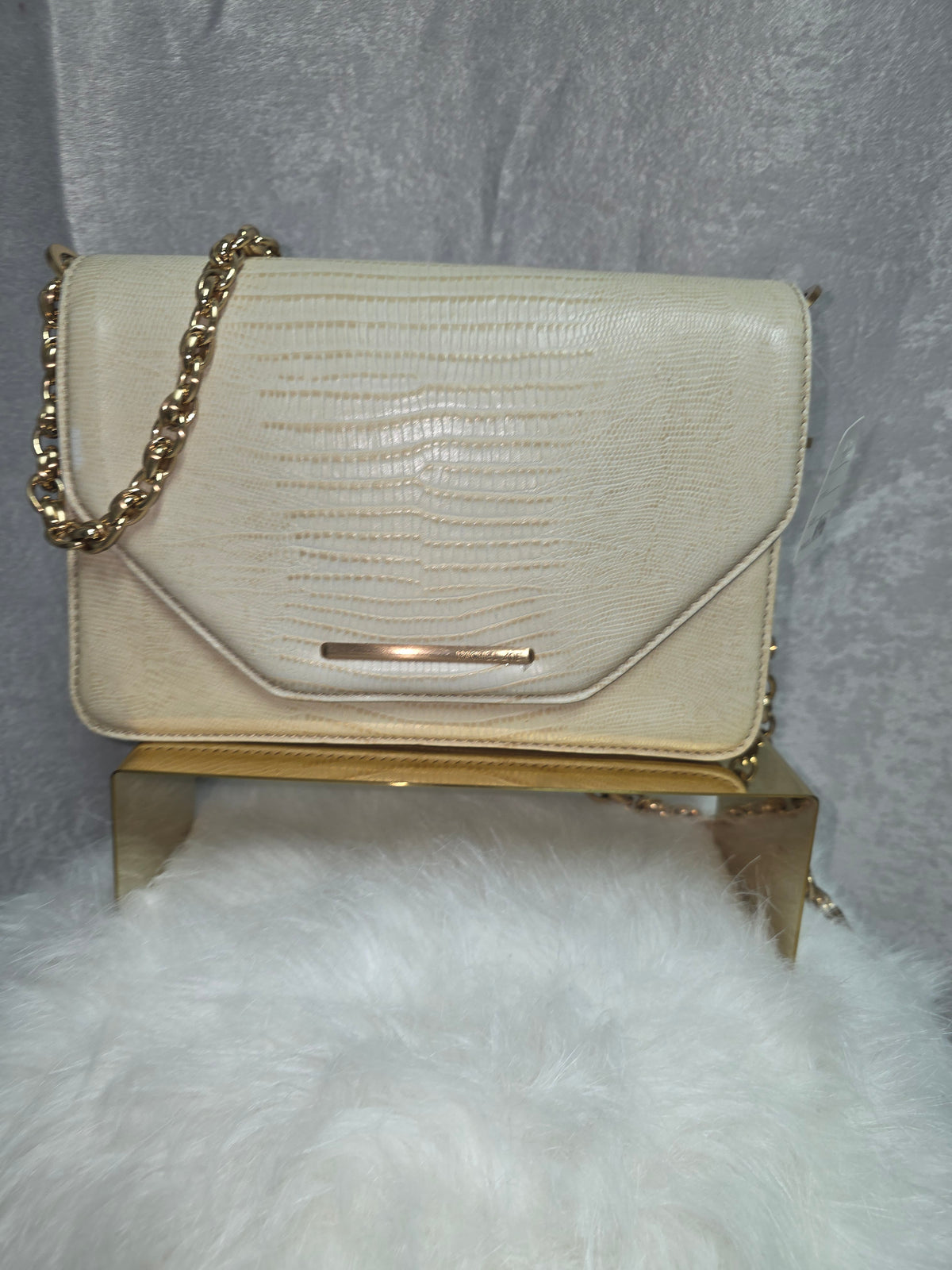 RZ Cream Lizard-Embossed Chain Shoulder Bag