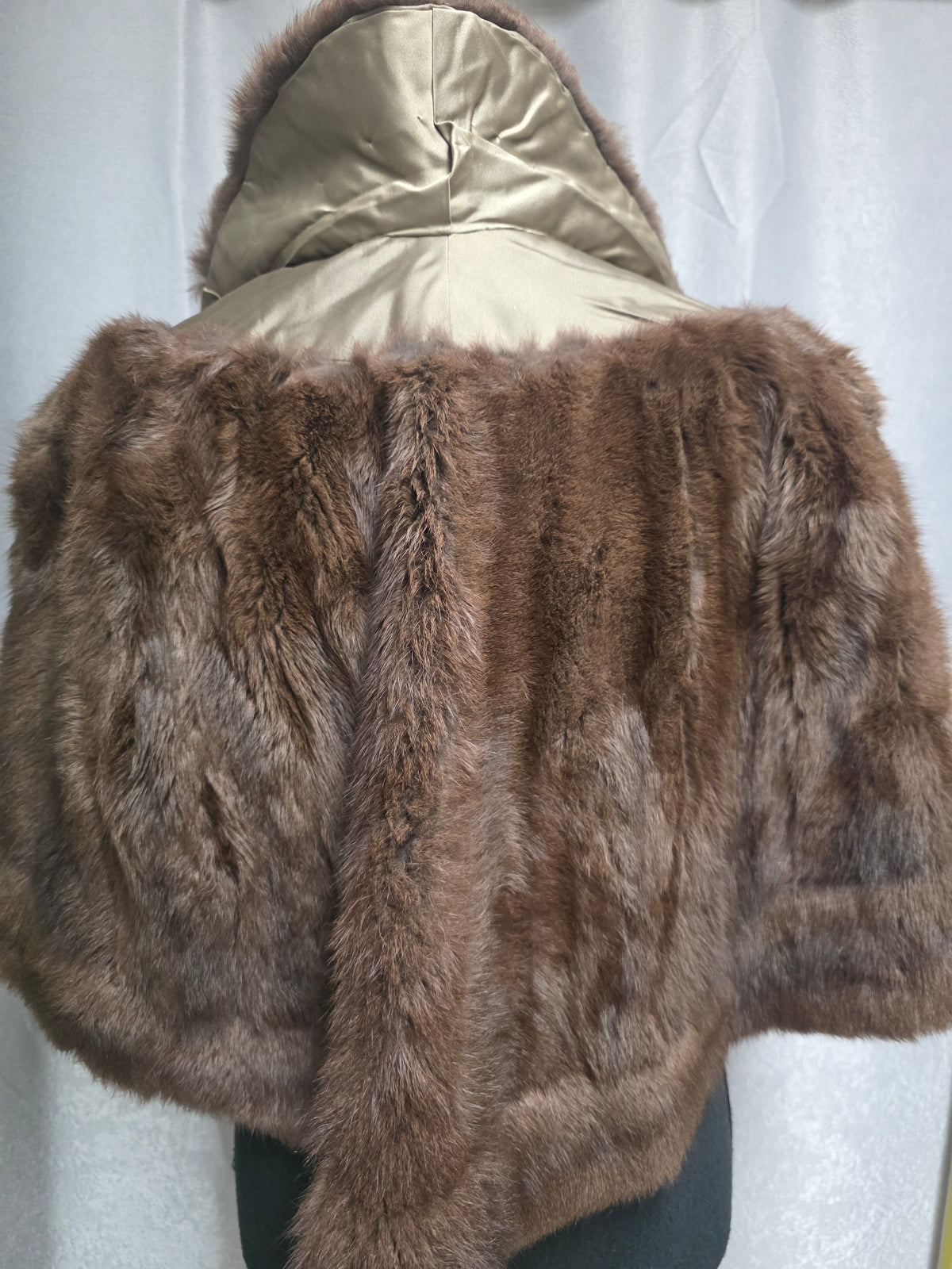 Vintage Brown Fur Capelet - Size M/L