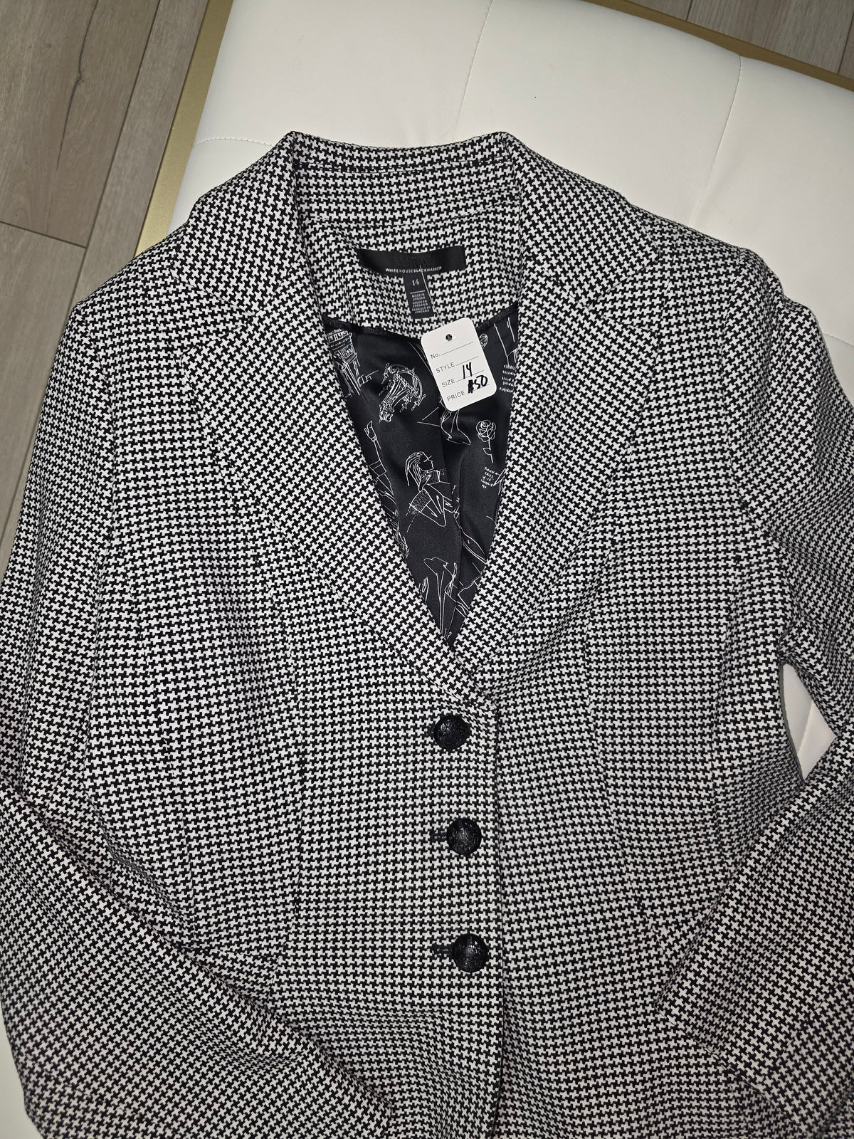 WHBM Black & White Houndstooth Pantsuit – New - Size 14