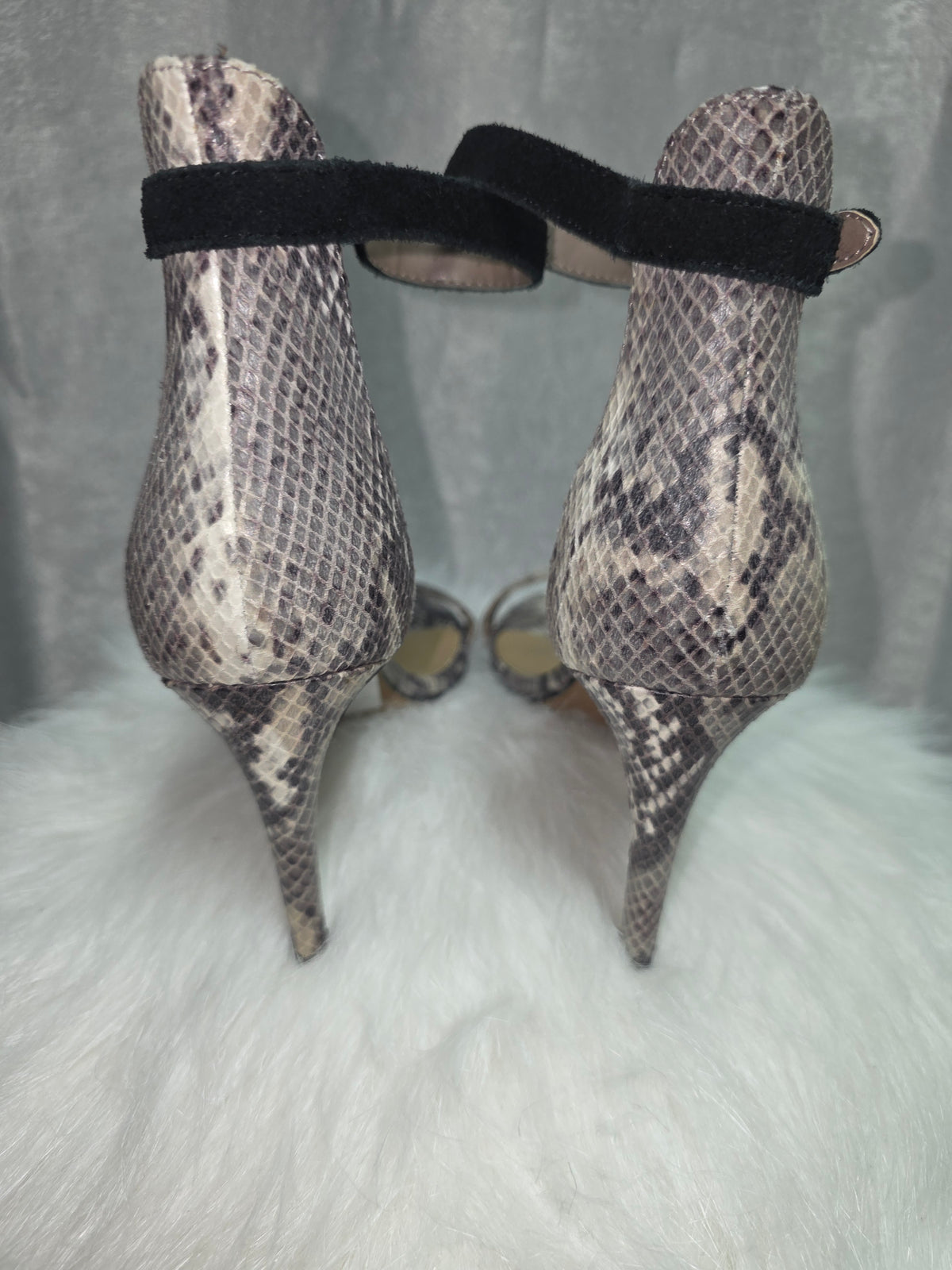 Perfect Pair Bundle: Snakeskin Print Heels & Matching Clutch Set – Size 8M