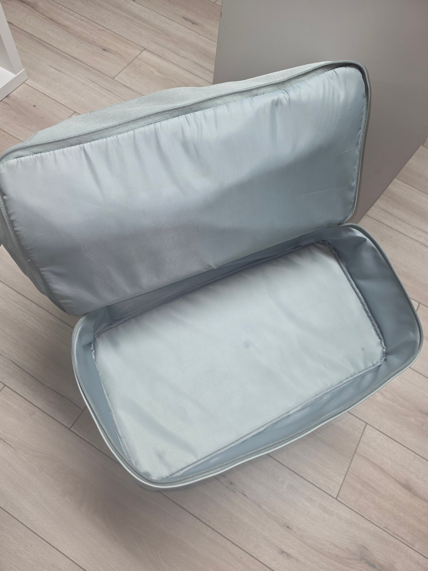 BÉIS Slate Weekender & Carry-On Roller Set Luggage (P/U Only)