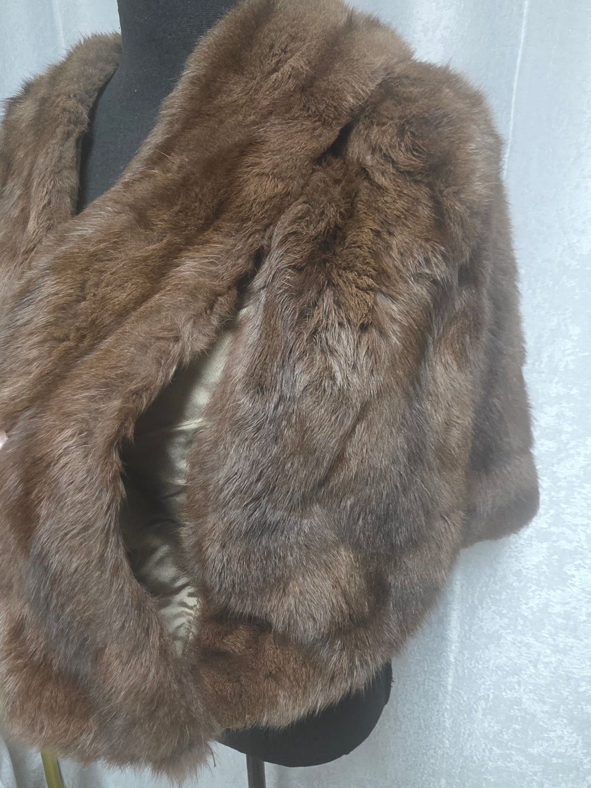 Vintage Brown Fur Capelet - Size M/L