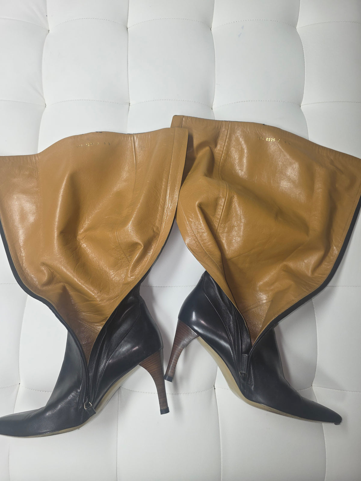 Black Leather Knee-High Boots – Size 9B
