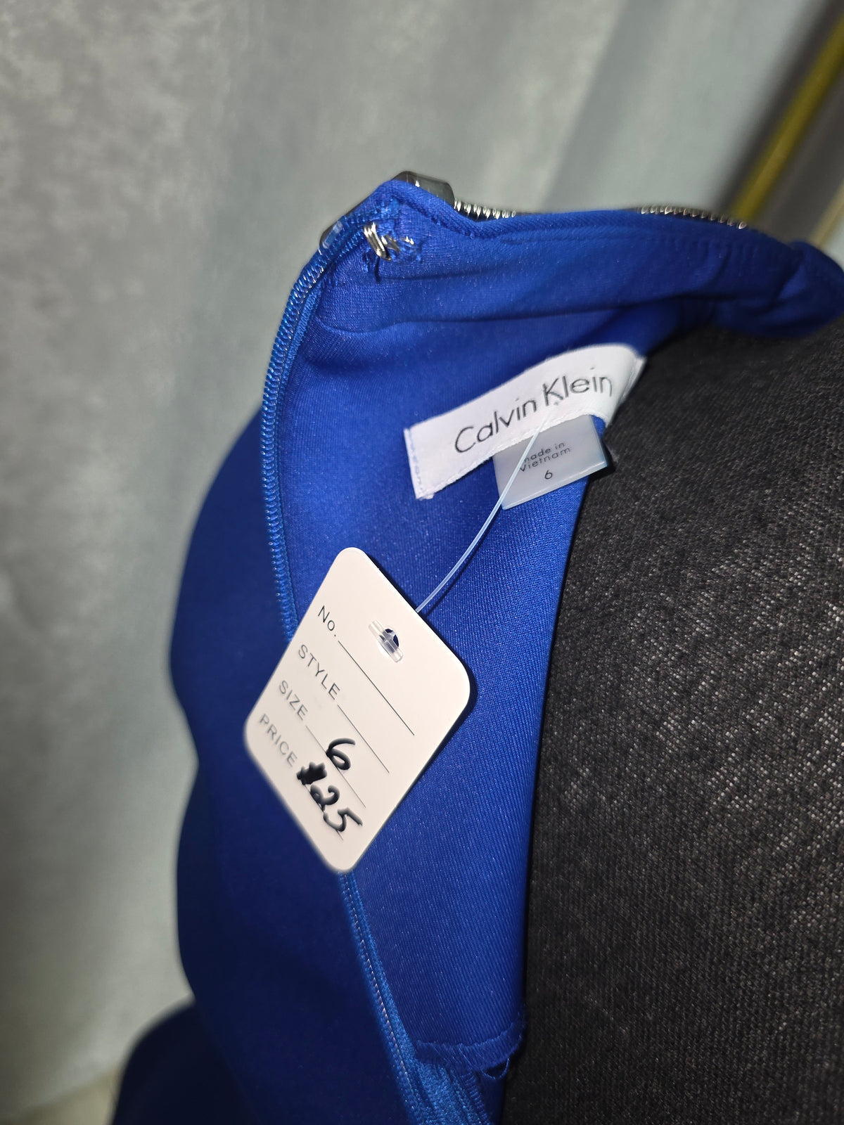 Calvin Klein Cobalt Blue Sleeveless Sheath Dress – Size 6