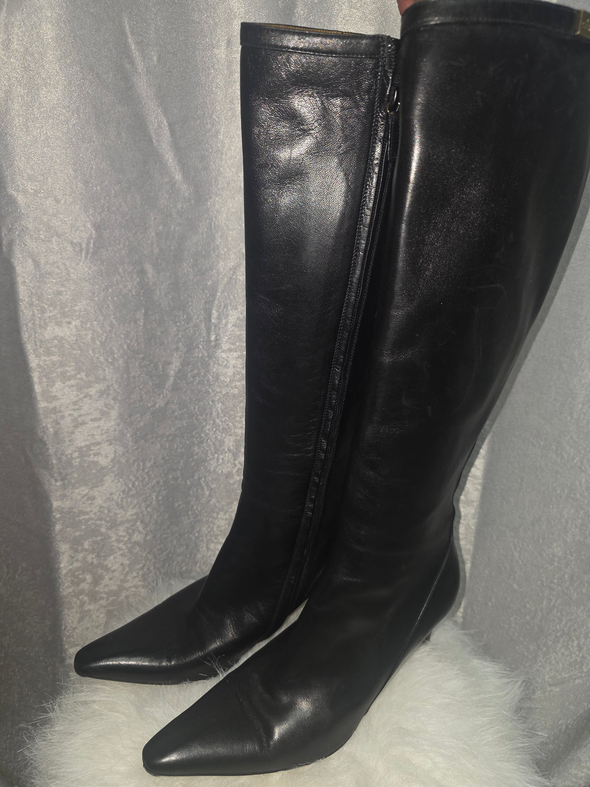 Black Leather Knee-High Boots – Size 9B