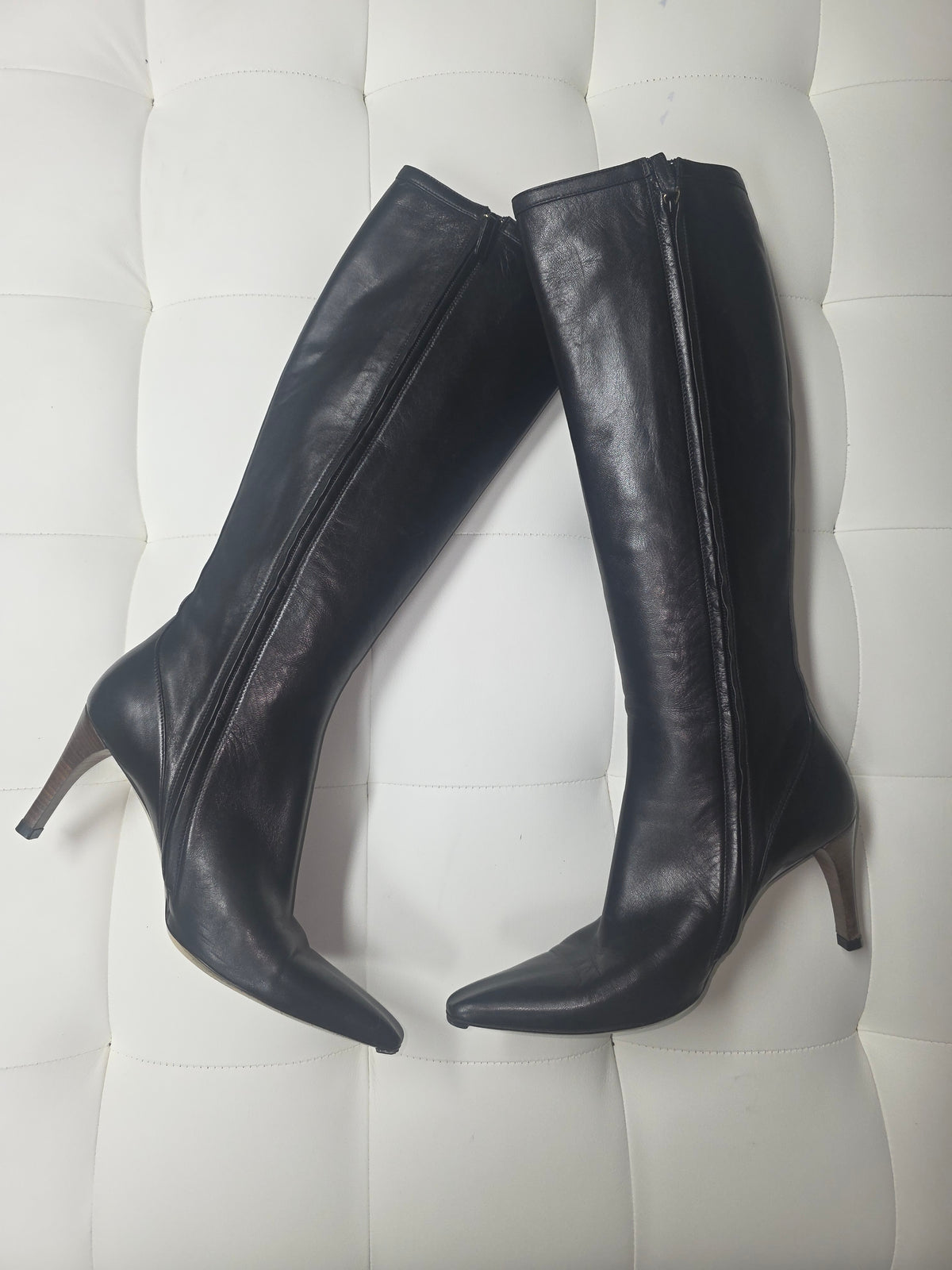 Black Leather Knee-High Boots – Size 9B