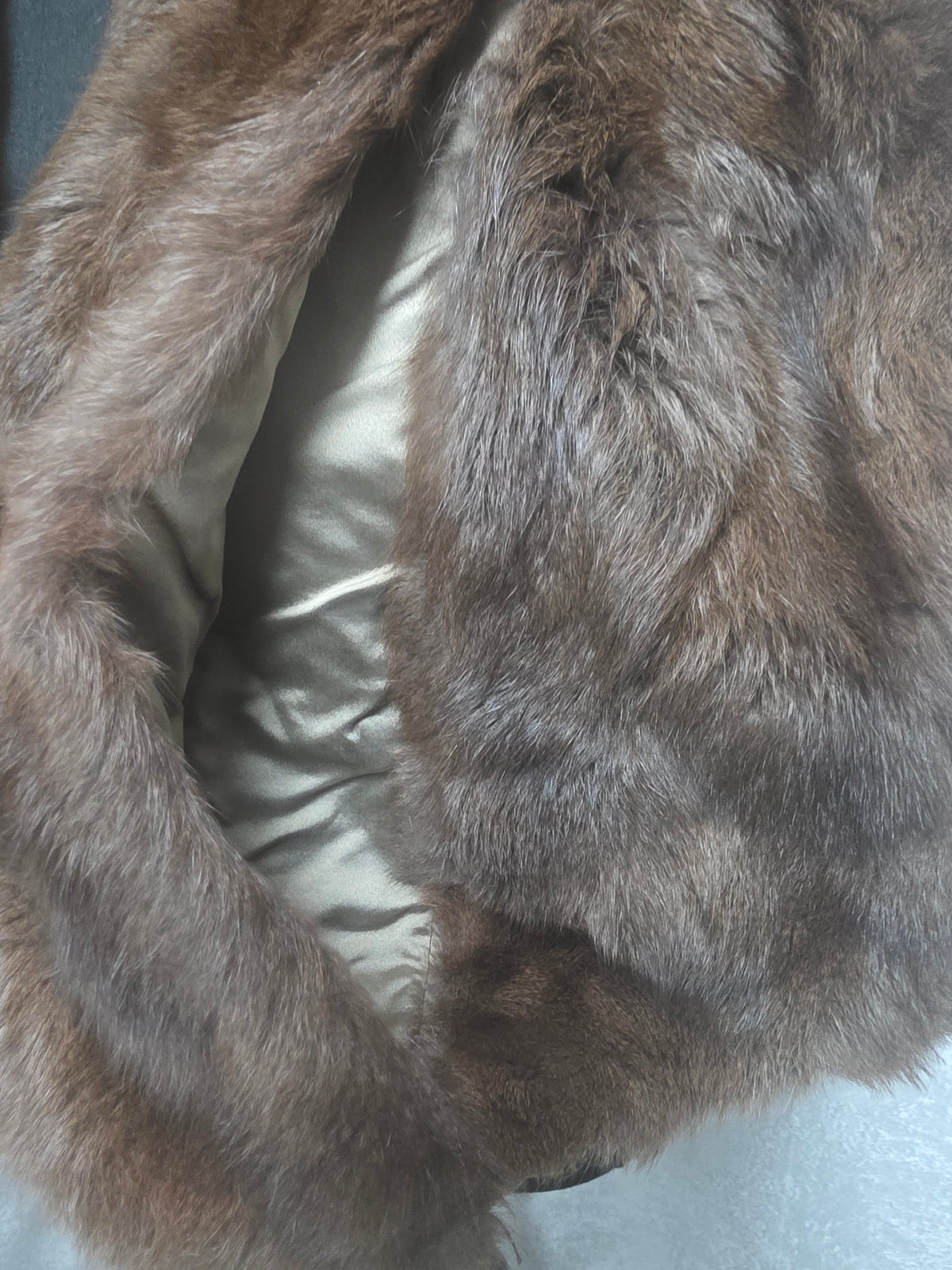 Vintage Brown Fur Capelet - Size M/L
